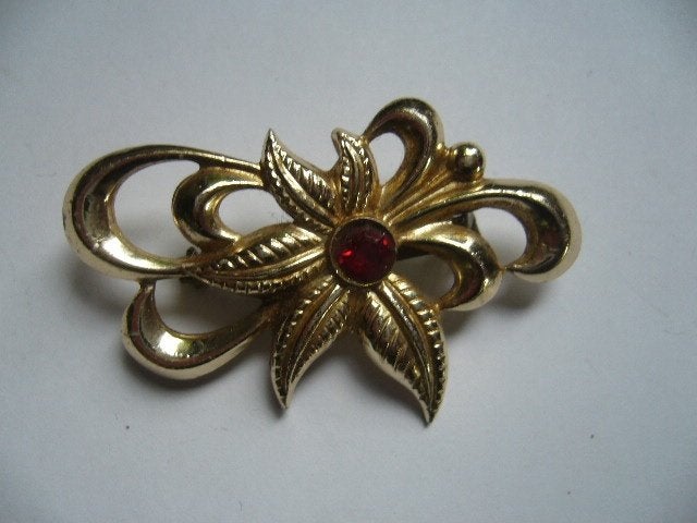 MOOIE VINTAGE BROCHE, Verzenden, Overige materialen, Broche