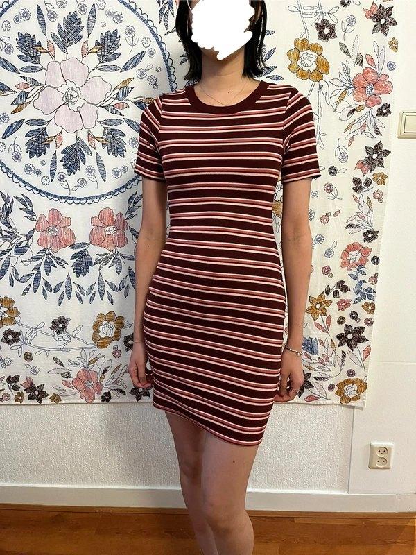 Burgundy-pink striped body con dress, H&M Divided, Ophalen of Verzenden, Roze, Maat 34 (XS) of kleiner