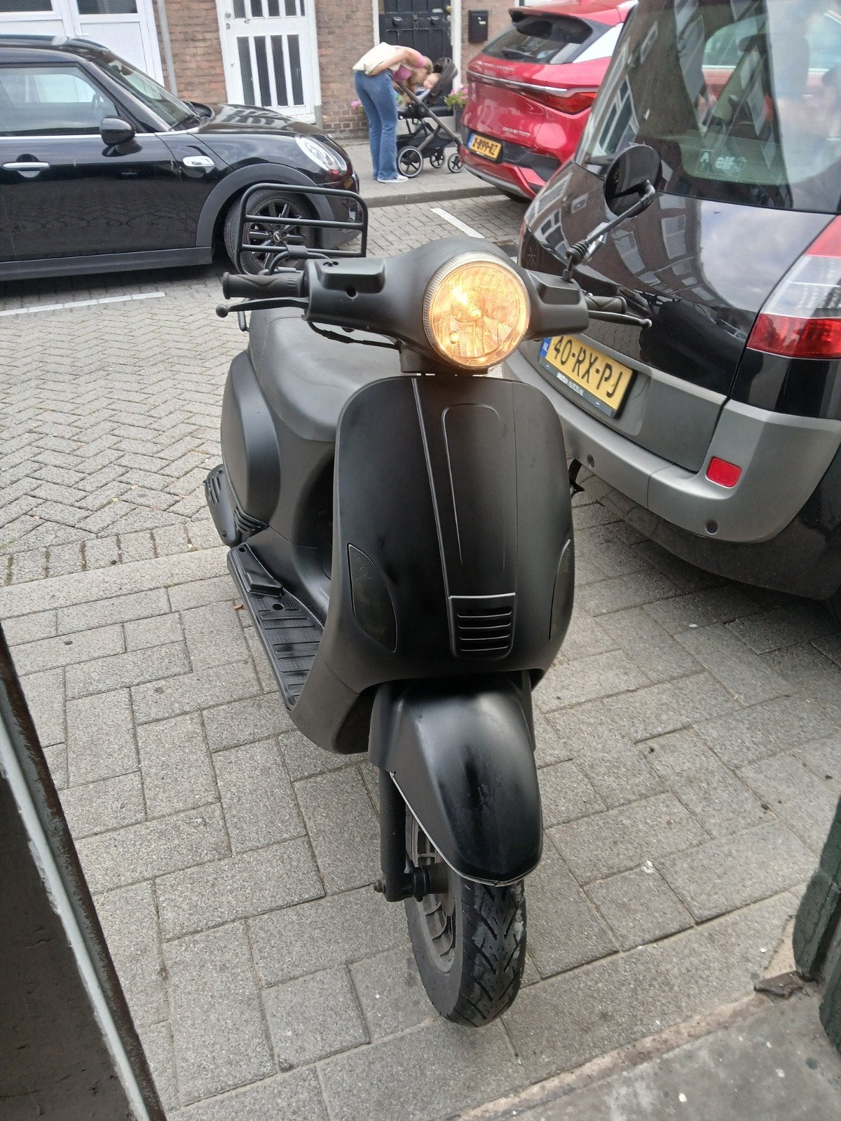 Zeer nette scooter - Rijklaar voor vele kilometers!, Fietsen en Brommers, Snorfietsen en Snorscooters, Ophalen of Verzenden