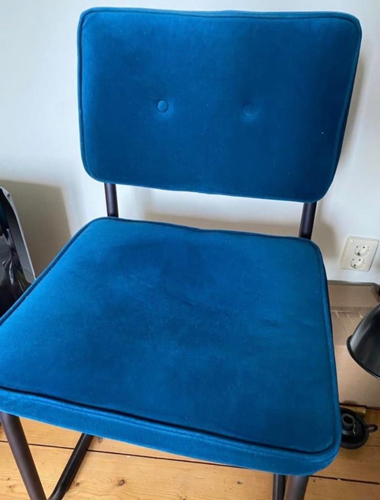 GRATIS: Twee velvet blauw/groene stoelen, Huis en Inrichting, Stoelen, Gebruikt, Twee, Overige kleuren, Ophalen of Verzenden