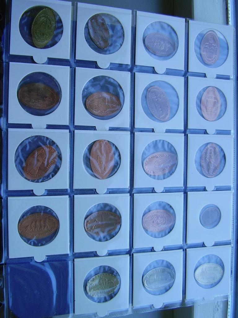 Lotje 19 elongated coins, Ophalen of Verzenden, Overige materialen, Nederland