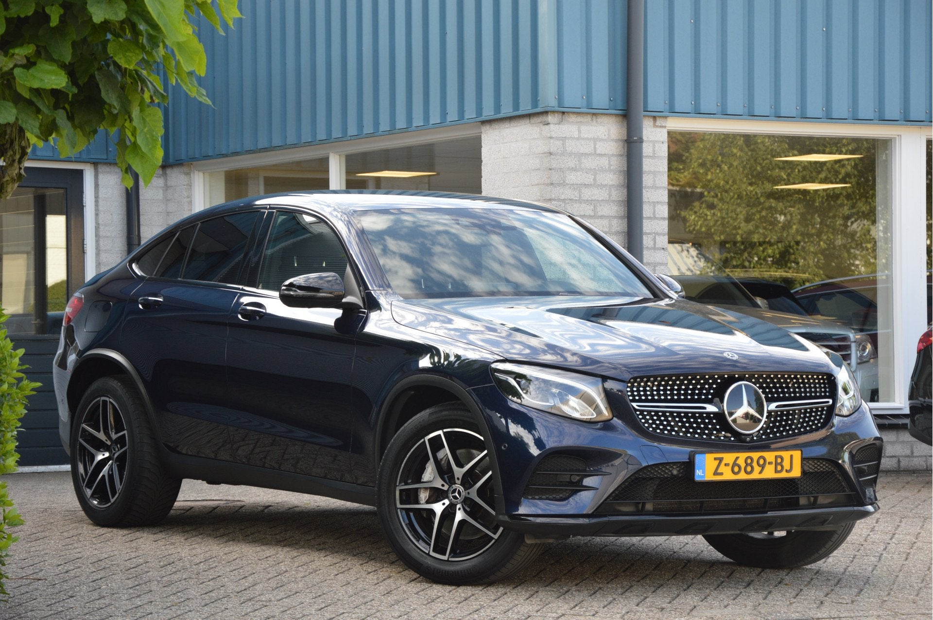 Mercedes-Benz GLC Coupé 250 4MATIC AMG-LINE | MEMORY | BURM, 12 maanden, Gebruikt, 4 cilinders, Blauw