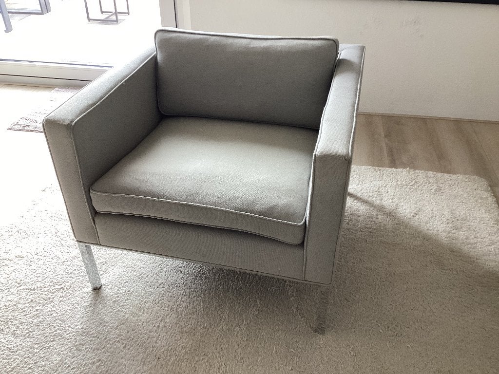 Artifort F905, Ophalen, Gebruikt, 75 tot 100 cm, Metaal