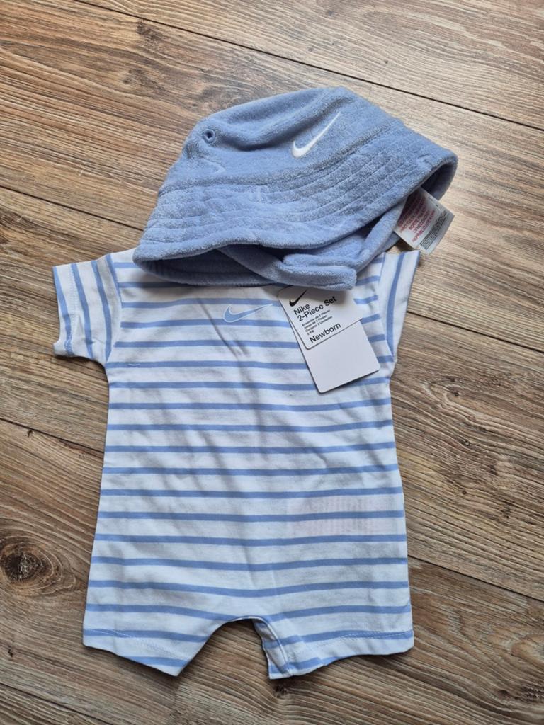 Nike zomersetje maatje 50/56 nieuw, Nieuw, Ophalen of Verzenden, Pakje, Nike