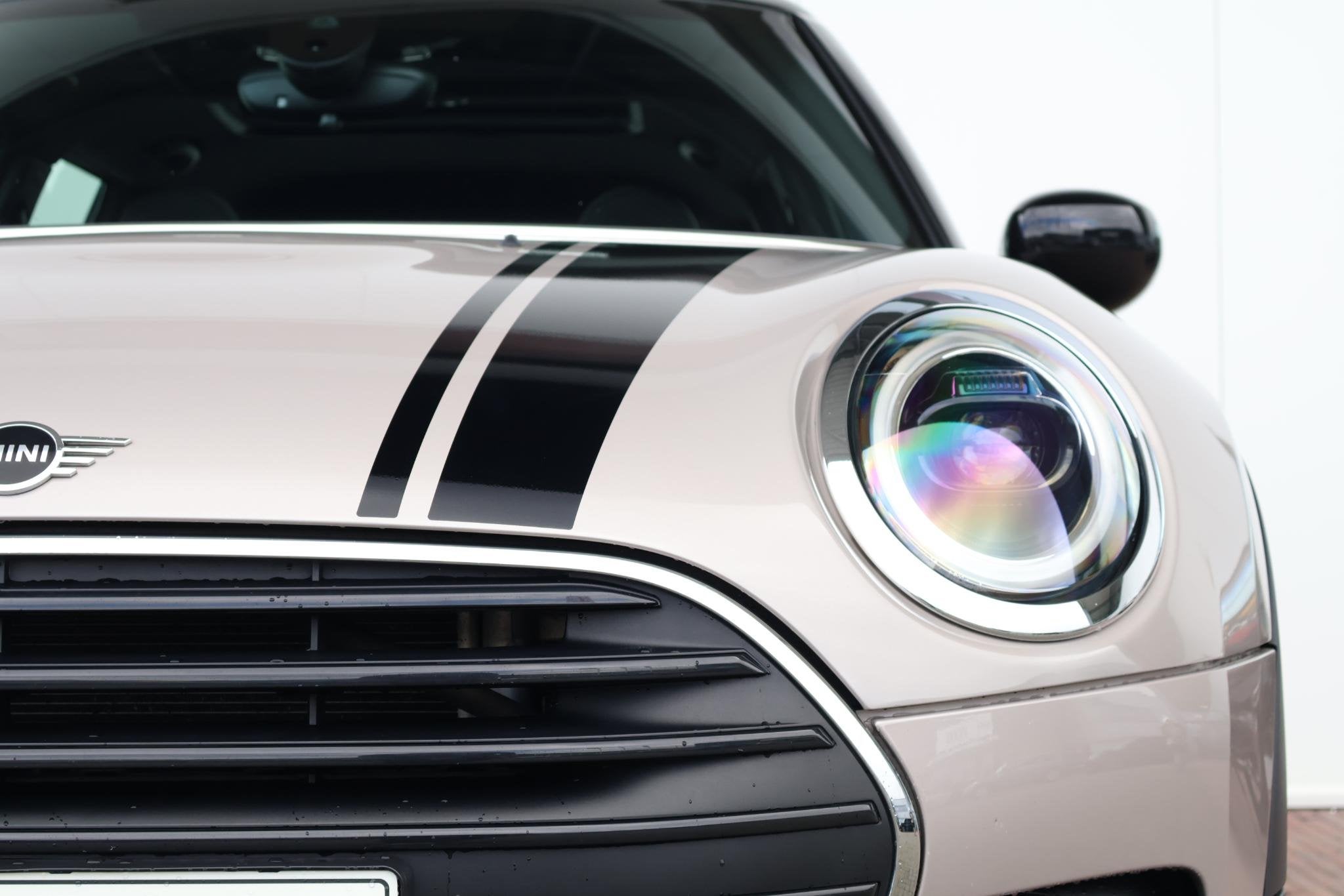 MINI Clubman 1.5 Cooper Business Edition | Pano-dak | Stoelv, 136 pk, Gebruikt, Origineel Nederlands, 19 km/l
