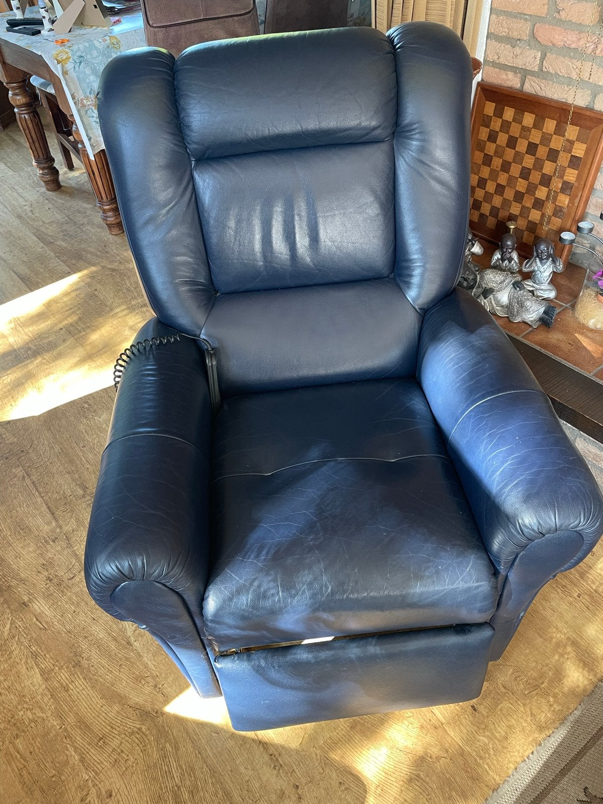 Comfortabele blauwe leren relaxfauteuil, Ophalen, Gebruikt, Leer, 75 tot 100 cm