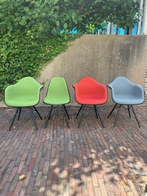 Originele Vitra Eames stoelen | set 4 | designklassiekers, Ophalen, Stof, Gebruikt, Overige kleuren