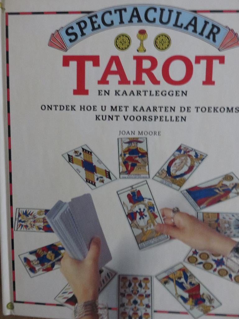 Spectaculair Tarot en kaartleggen -Joan Moore nieuw!, Achtergrond en Informatie, Nieuw, Ophalen of Verzenden, Overige onderwerpen