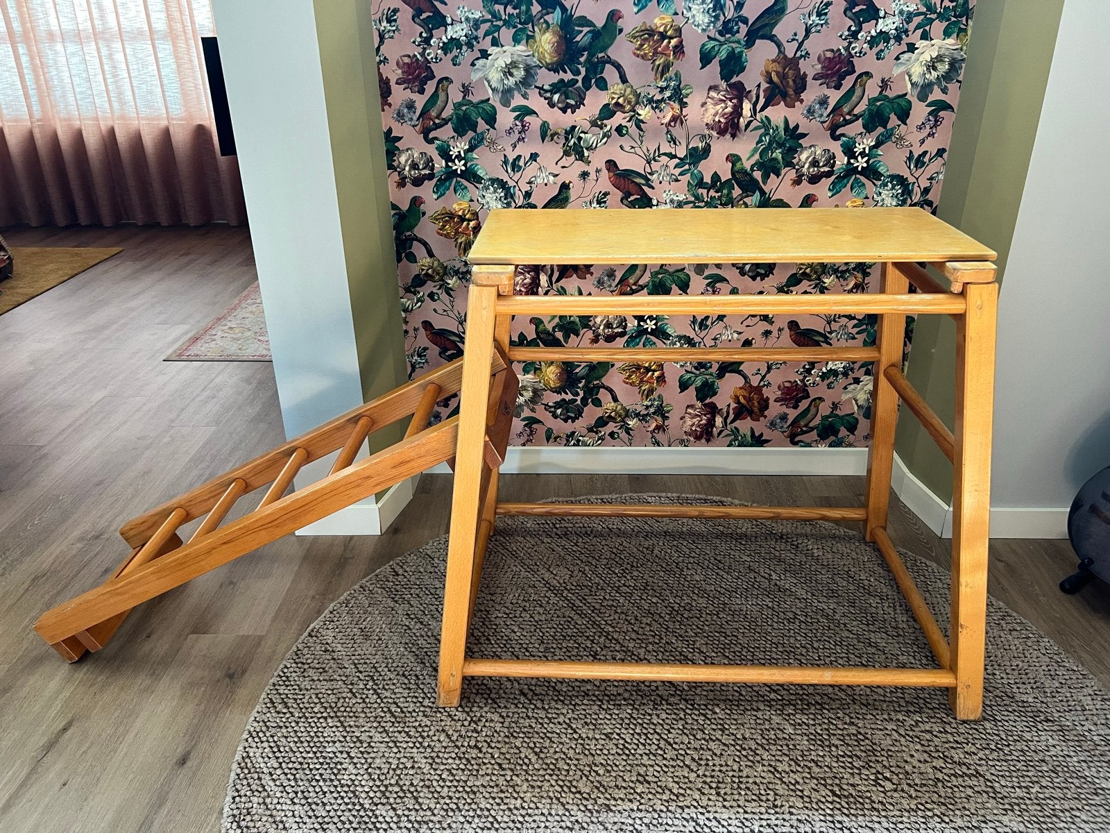 Vintage houten klimrek gymzaal met trapje, Ophalen, Gebruikt, Klimwand