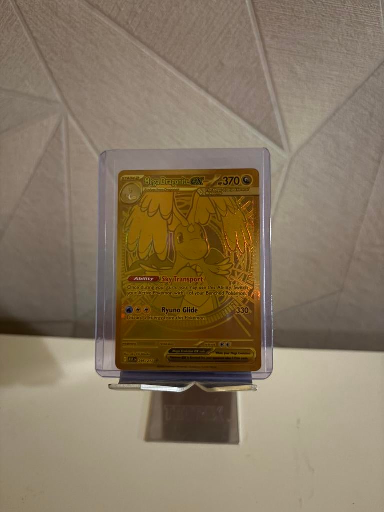 Pokémon Mega Dragonite ex Gold card, Ophalen of Verzenden, Zo goed als nieuw, Foil