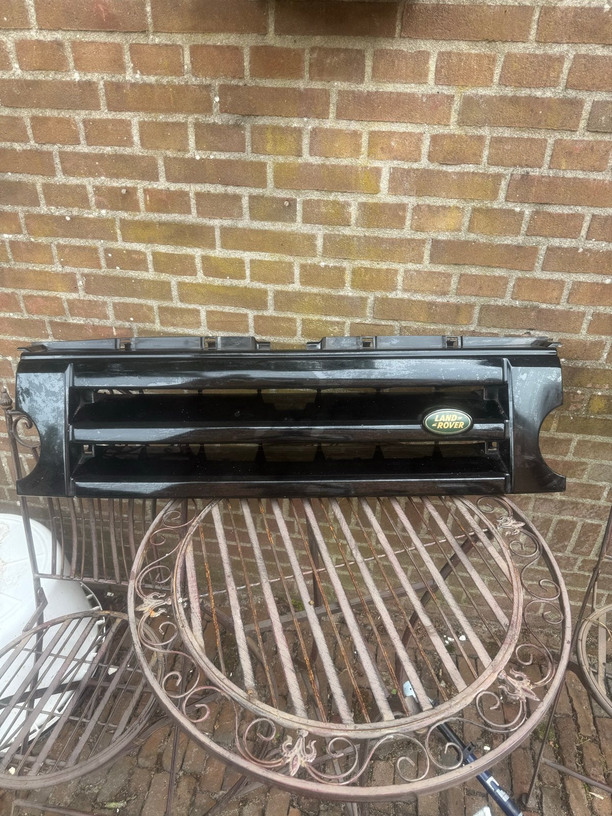 Land Rover Discovery 3 Grille - Zwart, Voor, Ophalen of Verzenden, Bumper, Gebruikt