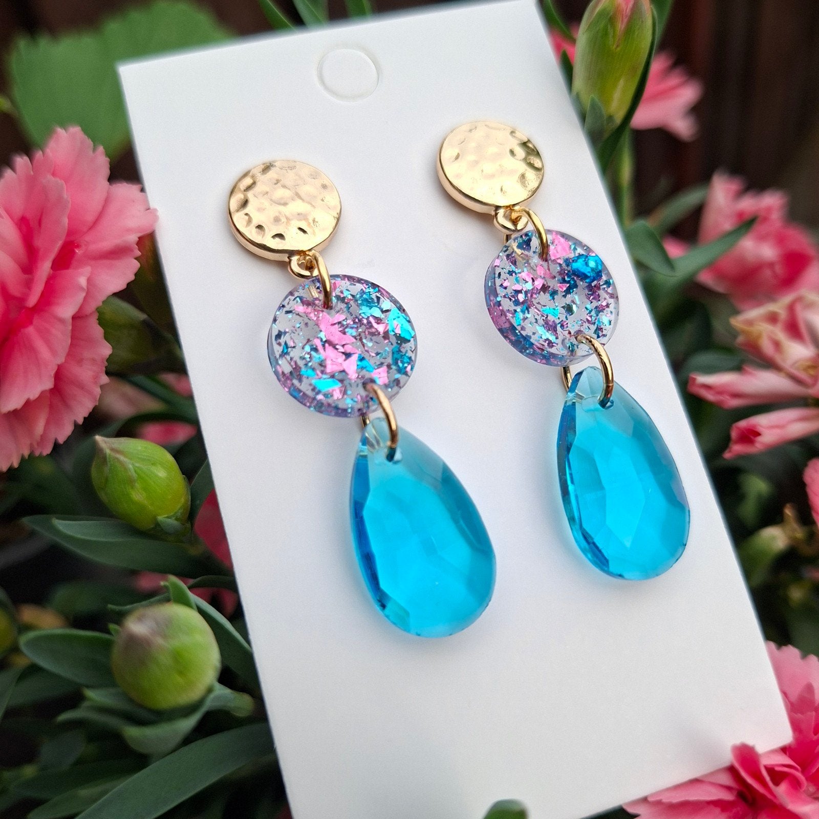 Oorbellen met bedel, Sieraden, Tassen en Uiterlijk, Oorbellen, Ophalen of Verzenden, Nieuw, Blauw, Overige materialen