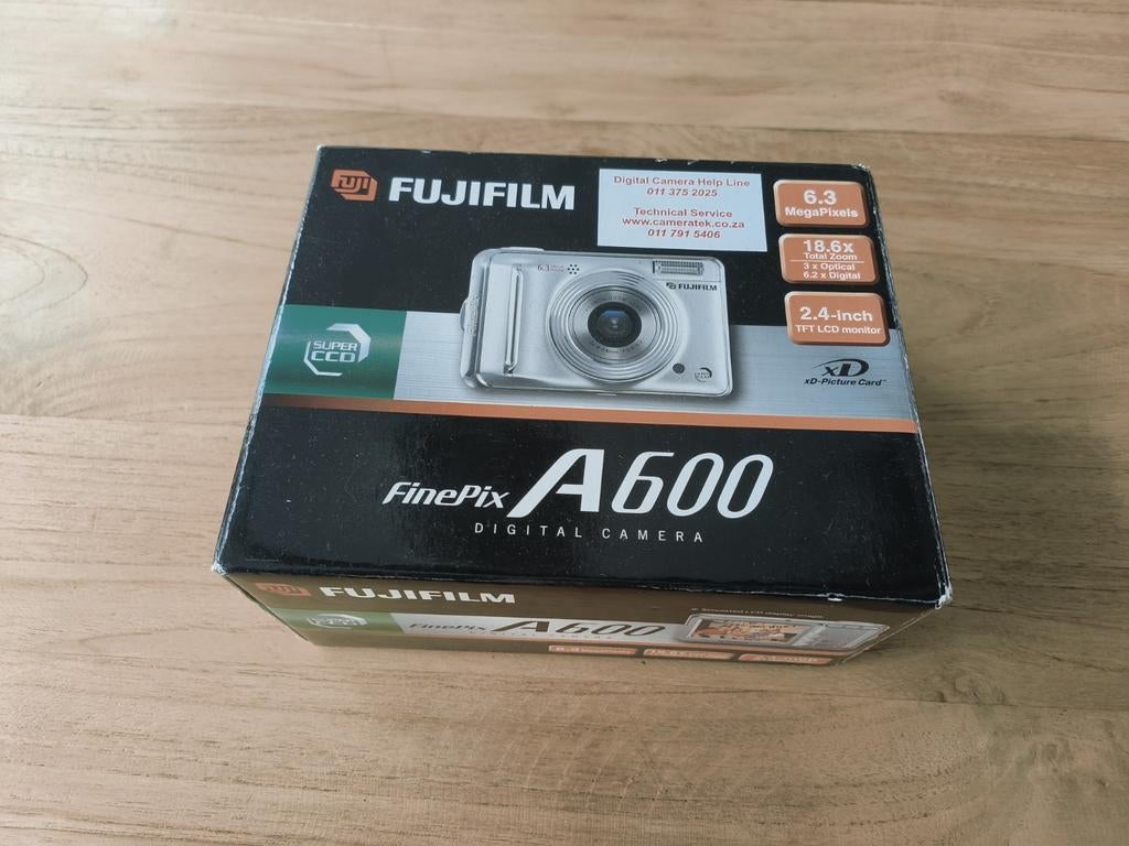 FujiFilm FinePix A600 Digitale Camera - Compact en Compleet, Ophalen of Verzenden