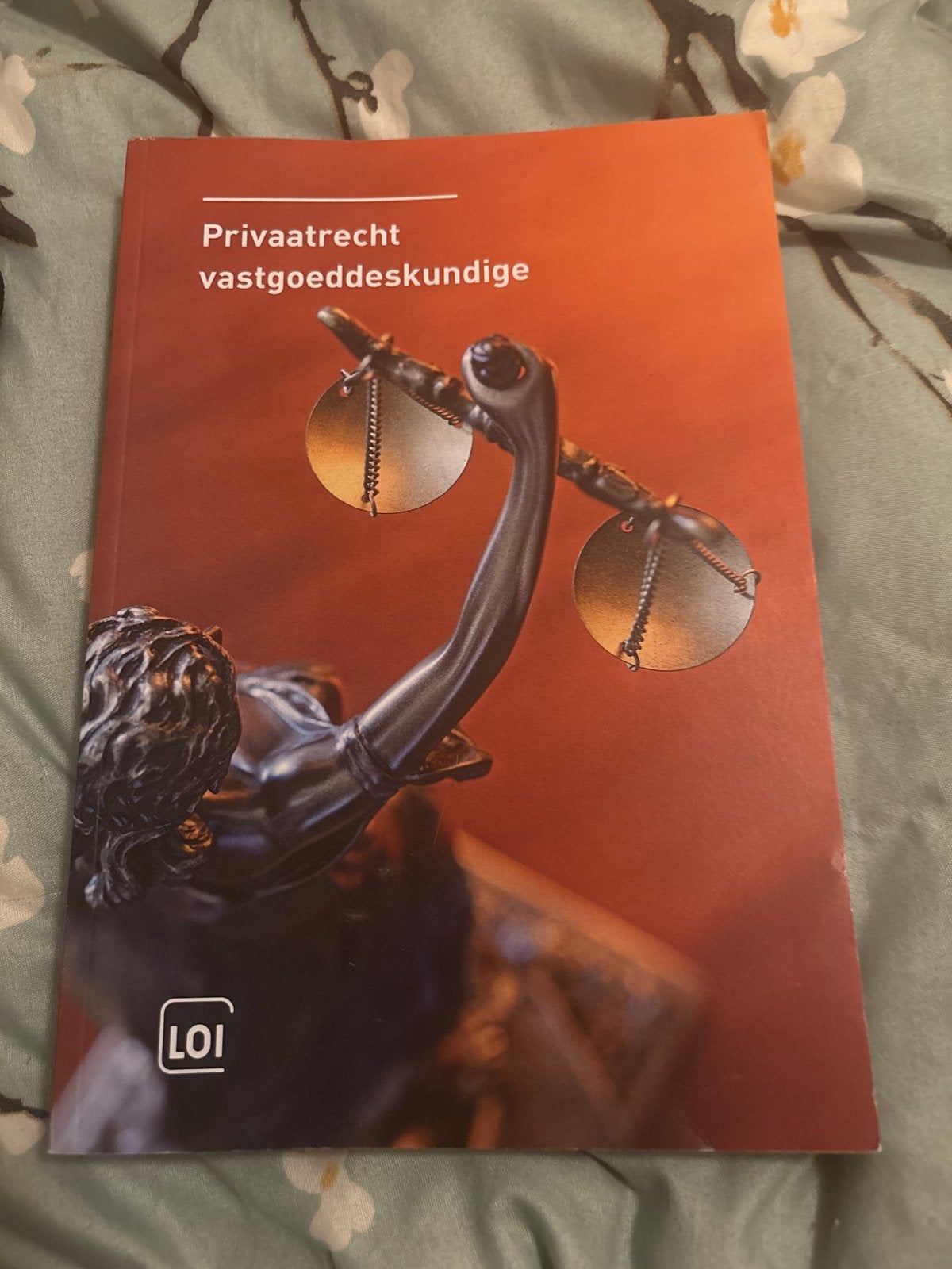 Privaatrecht vastgoeddeskundige LOI studieboek, Ophalen of Verzenden, Gamma, Zo goed als nieuw, HBO