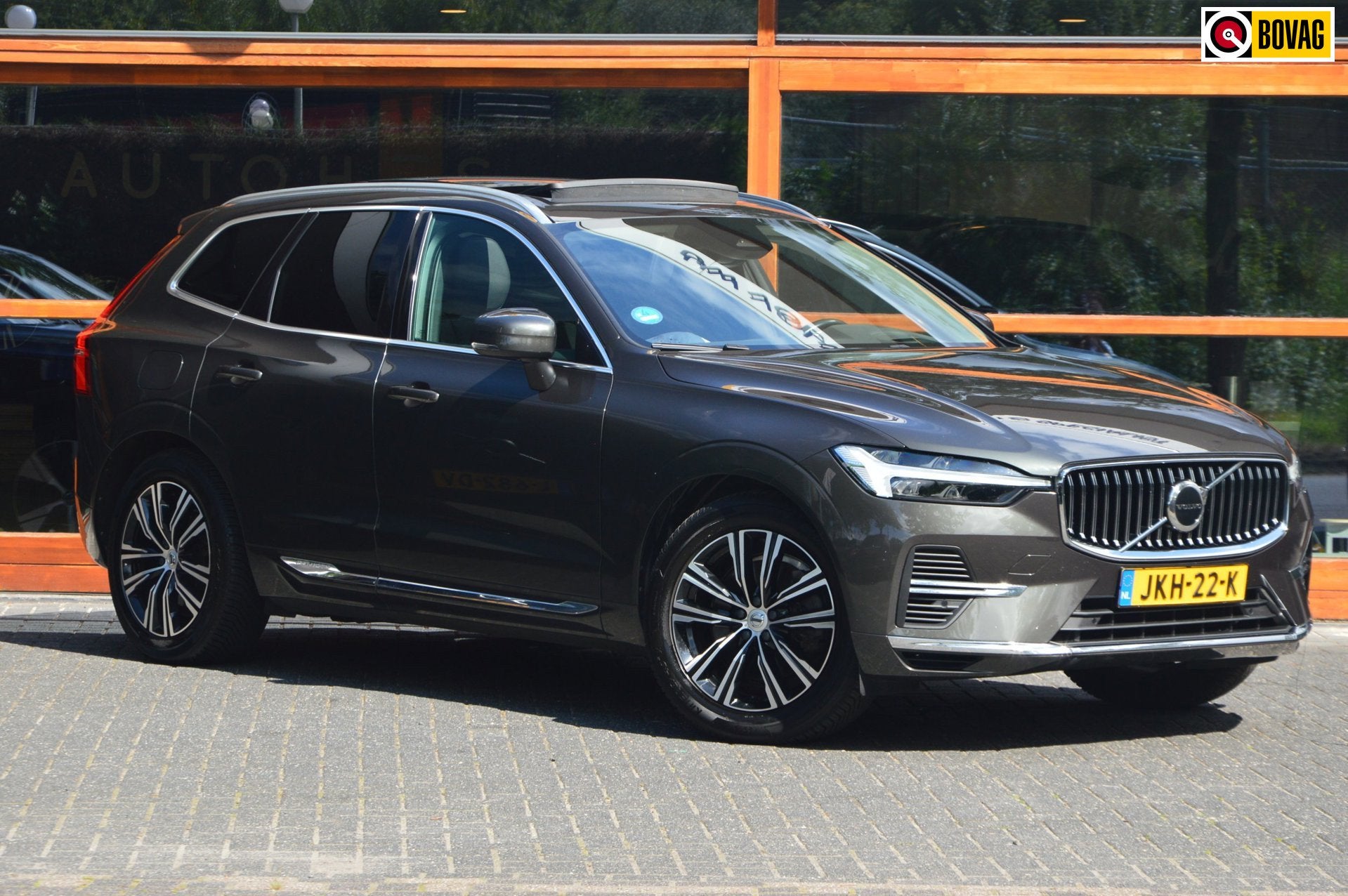 Volvo XC60 T6 Hybride AWD Plus Bright LONG RANGE | Luchtveri, Auto's, Automaat, Gebruikt, 4 cilinders, 1969 cc