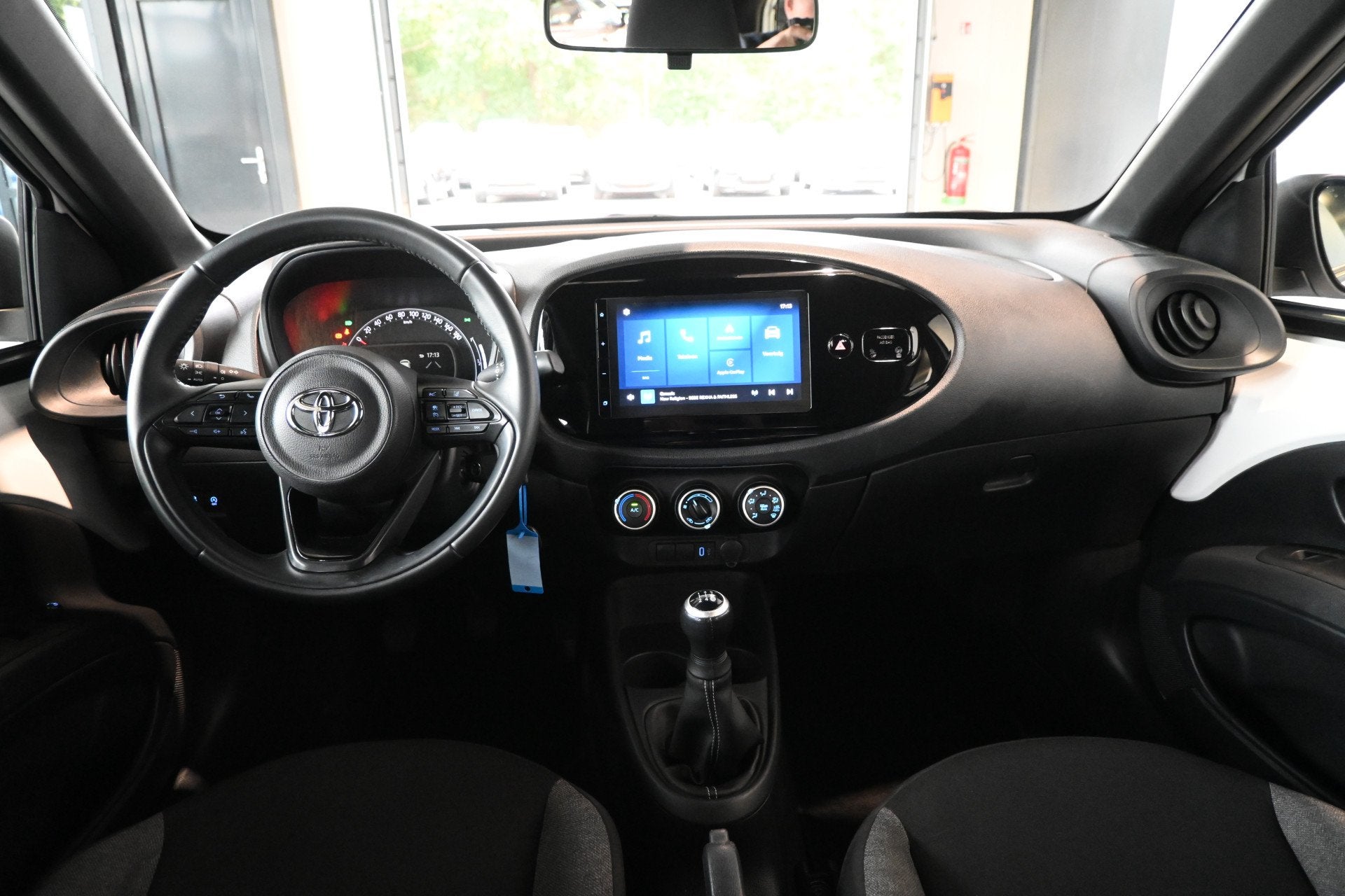 Toyota Aygo X 1.0 VVT-i MT Play Nap! Airco Adaptieve Cruise, Auto's, Stof, Gebruikt, 920 kg, Met garantie (alle)