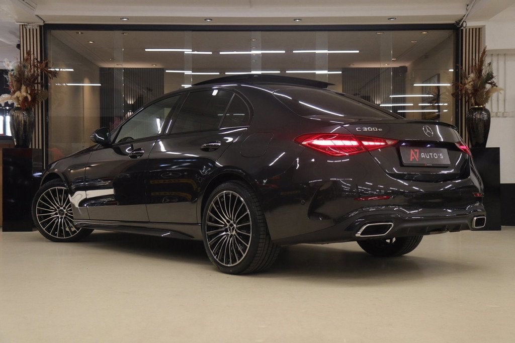 Mercedes-Benz C-klasse 300 E AMG Line / PANO/HUD/CARPLAY/SFE, Automaat, Euro 6, 4 cilinders, 167 km/l