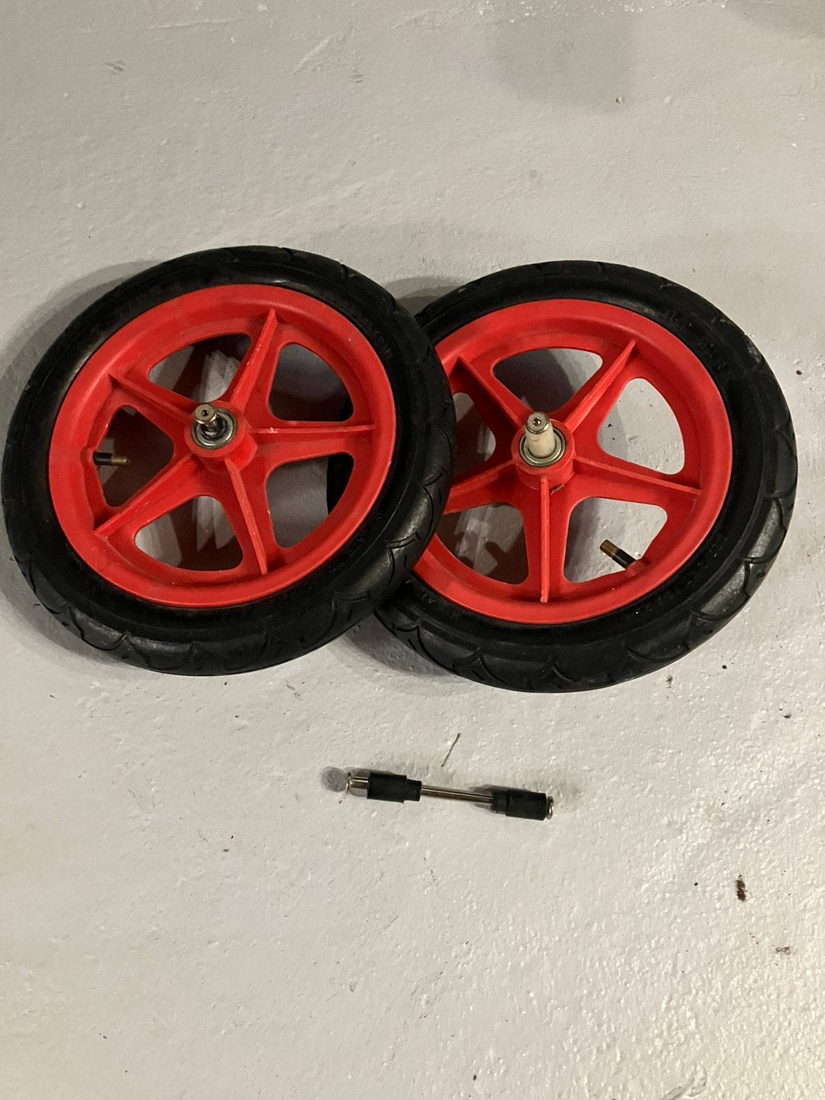 Wielen loopfiets 12,5 inch (12,5x1.75x2 1/4) rood, Wiel, Gebruikt, Kinderfiets, Kunststof