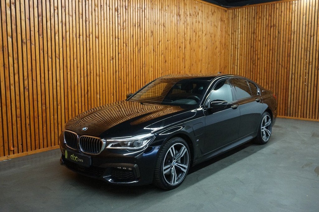 Bmw 7-SERIE 740e iPerformance High Executive Automaat / Pano, Auto's, Automaat, 1998 cc, USB, Gebruikt