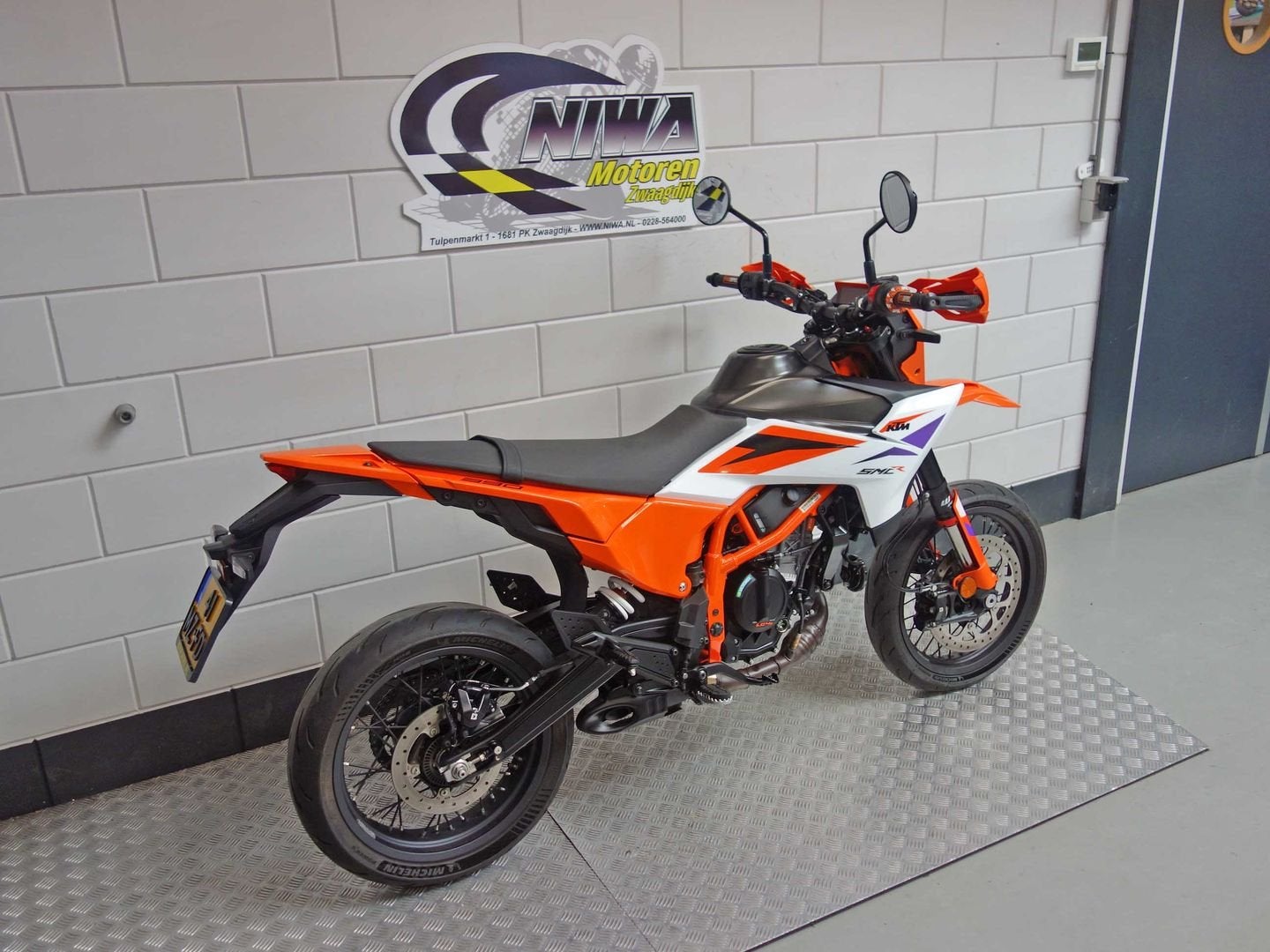 KTM 390 SMC R, KTM, Bedrijf, Onbekend, 399 cc