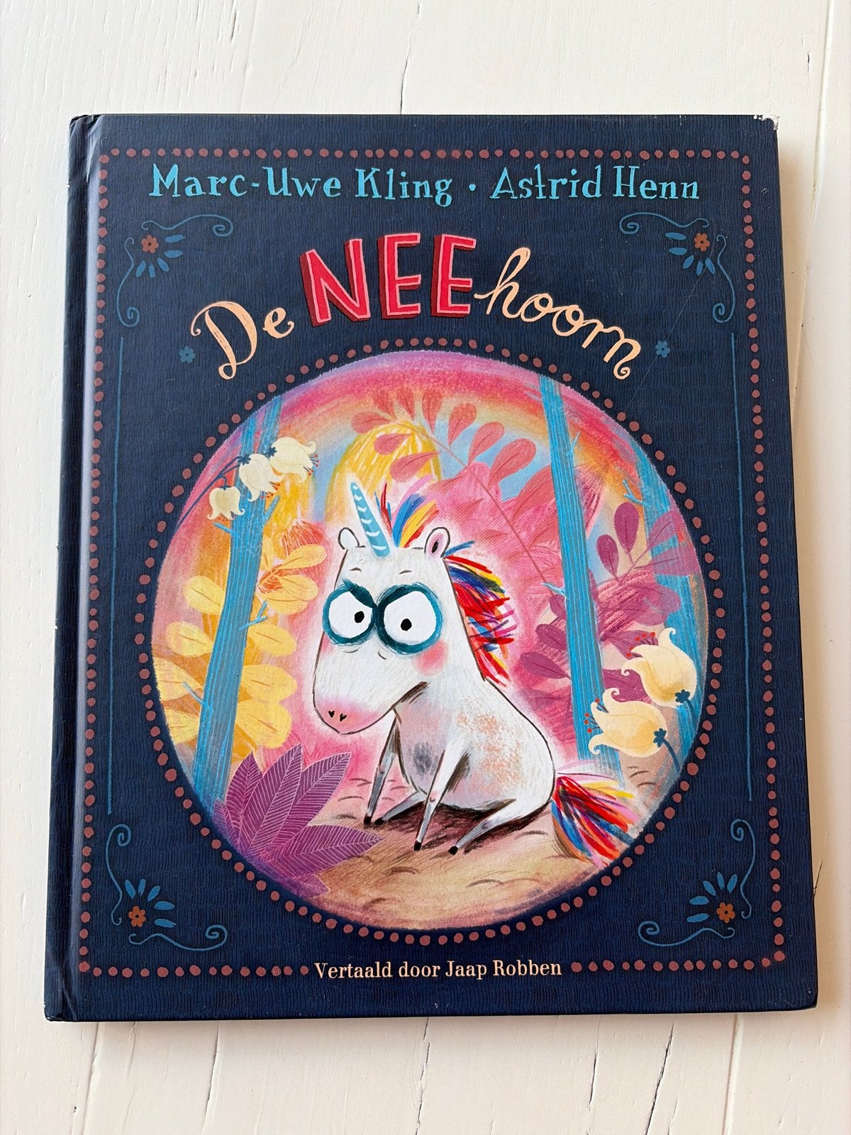 De NEEhoorn - Marc-Uwe Kling & Astrid Henn, Ophalen of Verzenden, Zo goed als nieuw, 3 tot 4 jaar
