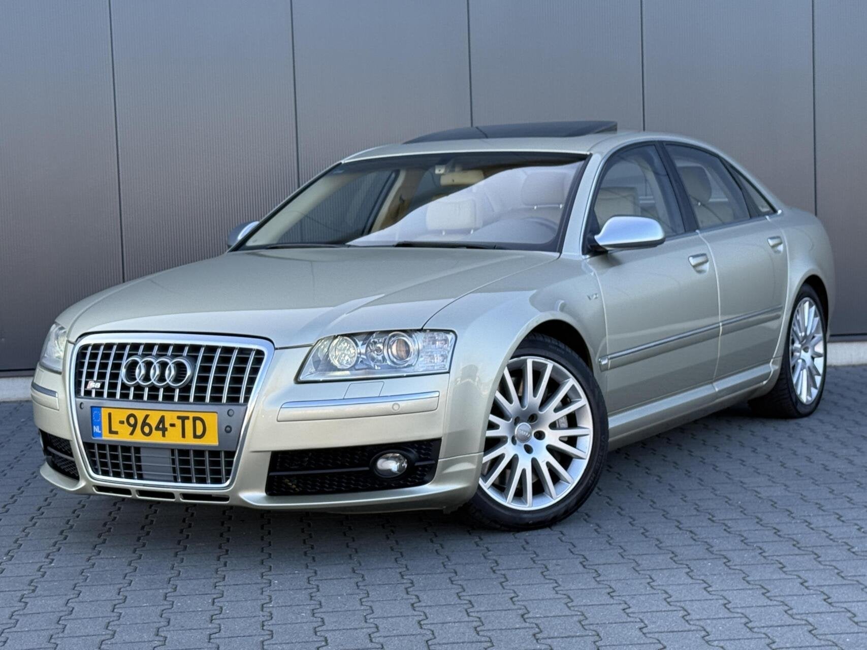 Audi S8 5.2 V10 451PK Adaptive - Bosé- Schuifdak - Leder -, Auto's, Automaat, Automatische klimaatregeling, Gebruikt, Beige