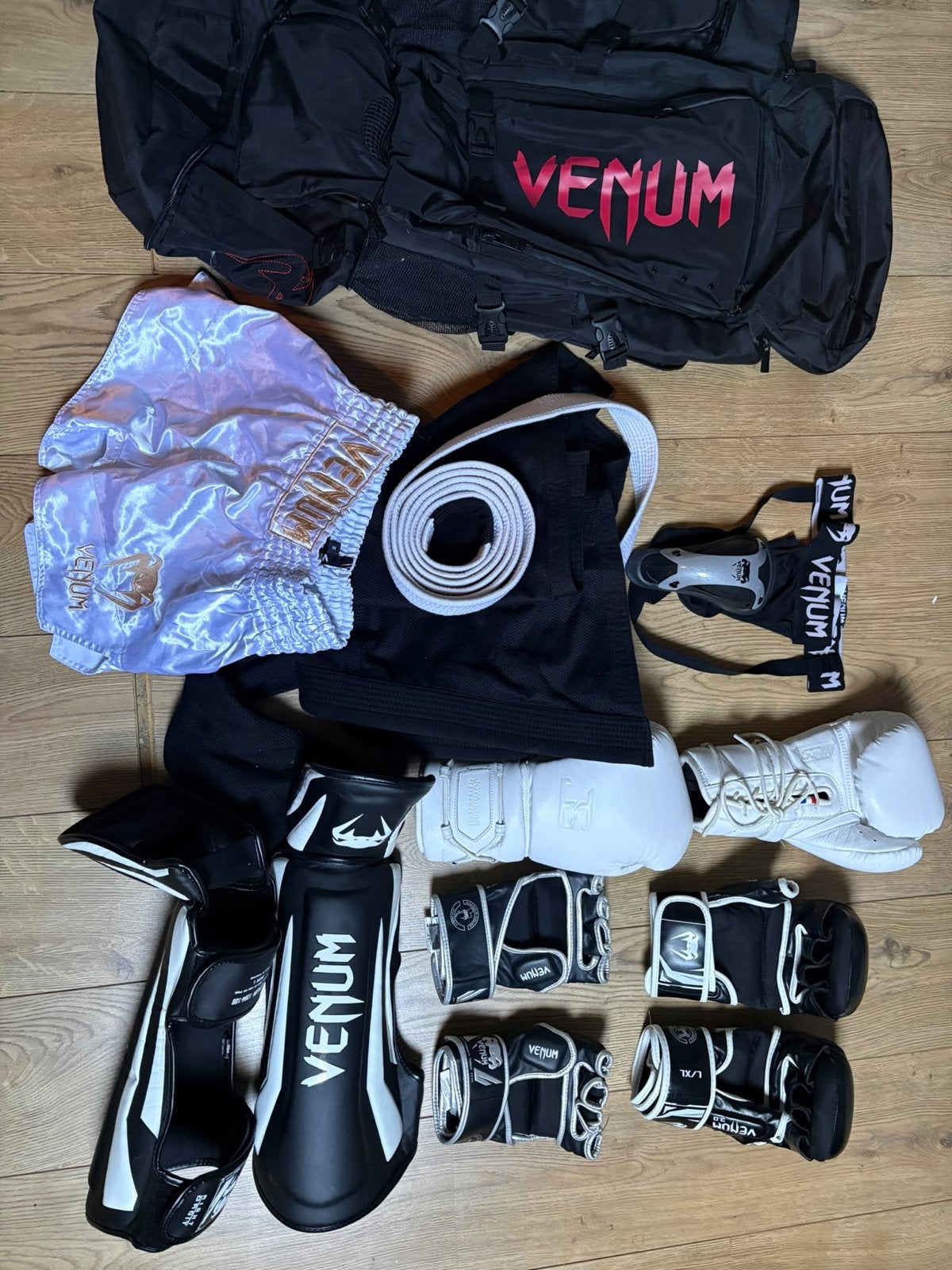 Venum Vechtsportuitrusting Maat L - Complete Set en extra, Sport en Fitness, Ophalen, Gebruikt, Overige, Vechtsportpak