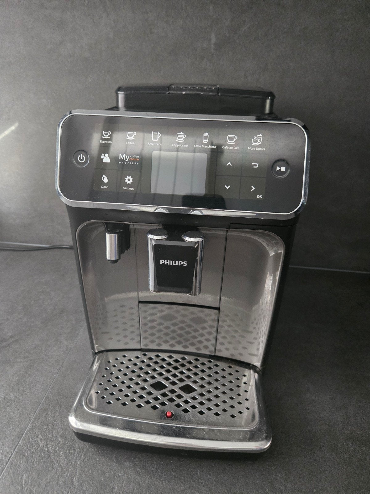 Philips 4300 volautomatische koffiemachine - lekt, Witgoed en Apparatuur, Koffiezetapparaten, Ophalen, Gebruikt, Koffiemachine