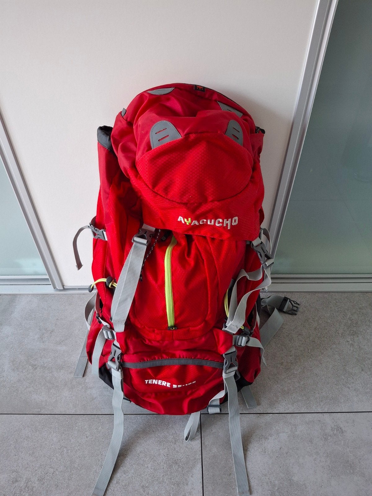 Ayacucho Tenere 55+10S Rugzak Rood en reishoes, Overige merken, 25 tot 40 cm, Nieuw, Ophalen of Verzenden