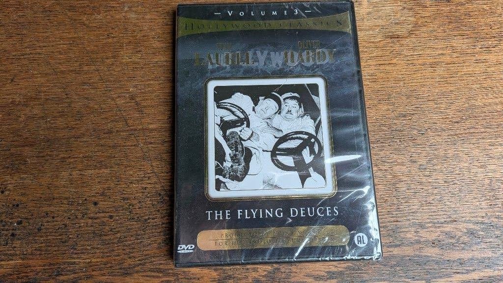 Laurel & Hardy – The Flying Deuces – DVD nieuw, Alle leeftijden, Ophalen of Verzenden, Komedie, Voor 1940