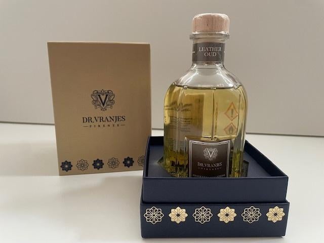 Leather Oud huisparfum 250ml met geursticks, Huis en Inrichting, Woonaccessoires | Overige, Nieuw, Ophalen