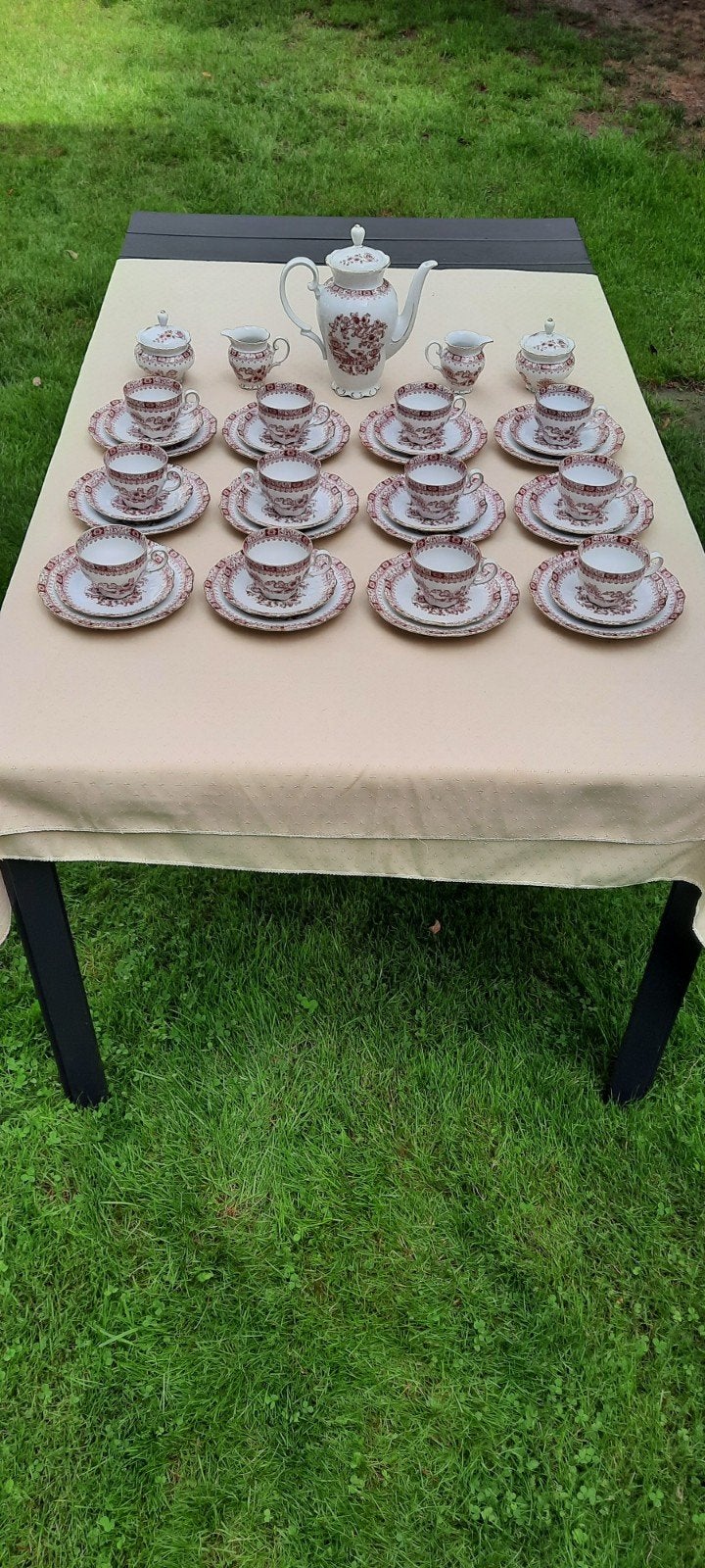Tekoop 12 delig servies, Ophalen