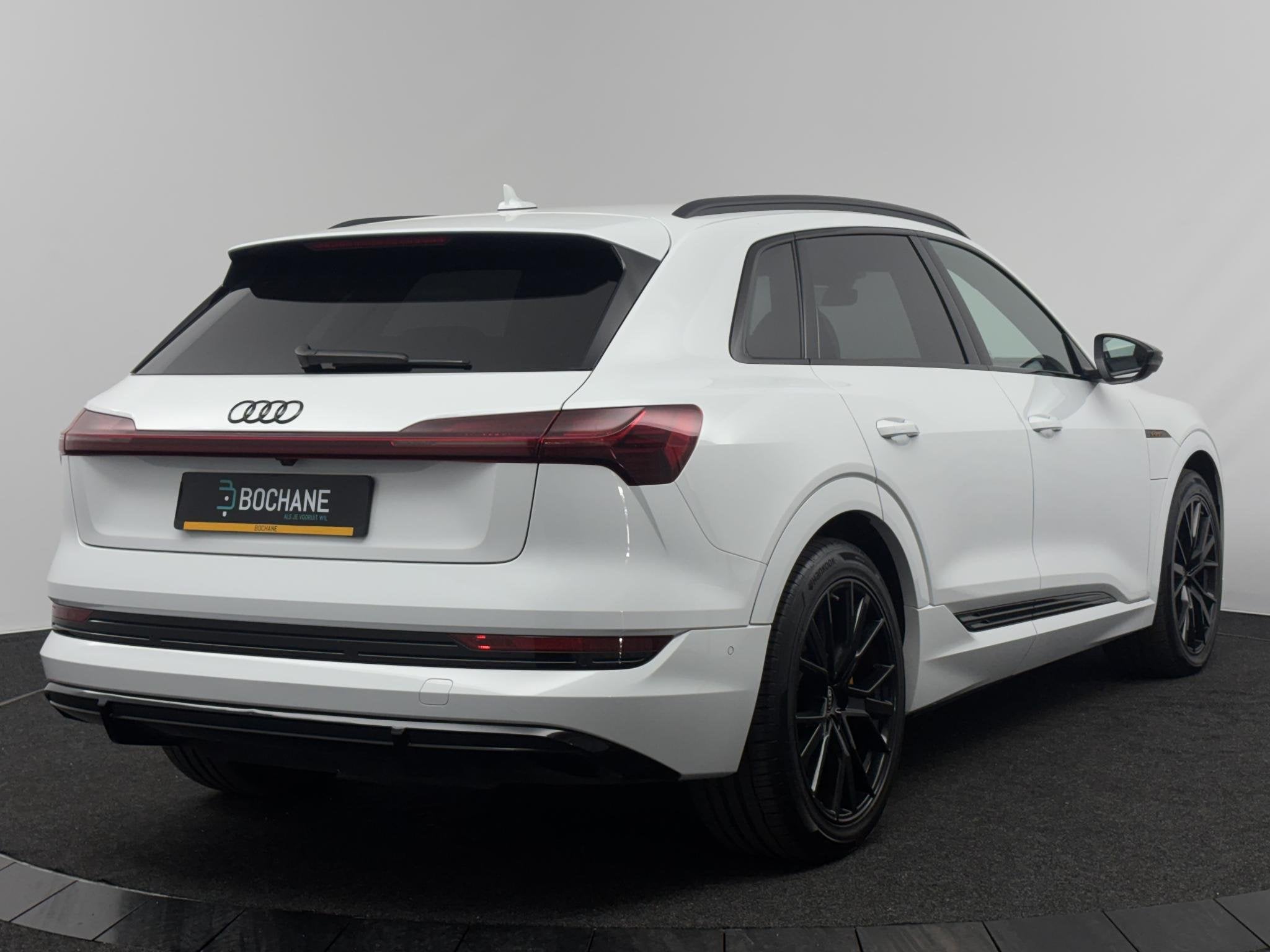 Audi e-Tron 55 quattro S edition 95 kWh | SoH 95,5% | Pano |, Auto's, Huisgarantie, 95 kWh, Met garantie (alle), Leder en Stof