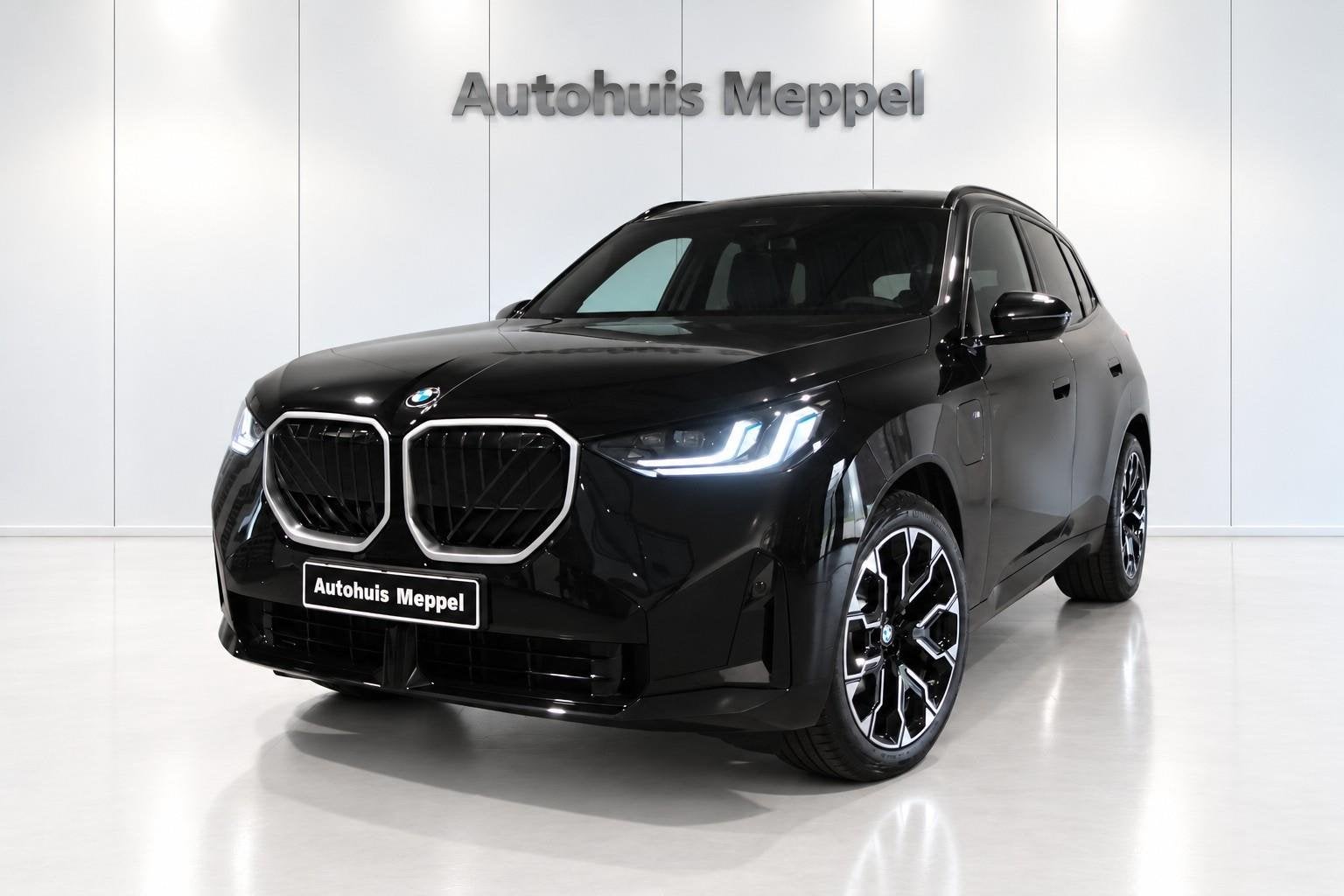 BMW X3 30e NIEUW M-Sport*Trekhaak*H&K*Pano*Shadow Line*PDC, Auto's, Automaat, Gebruikt, Zwart, 4 cilinders