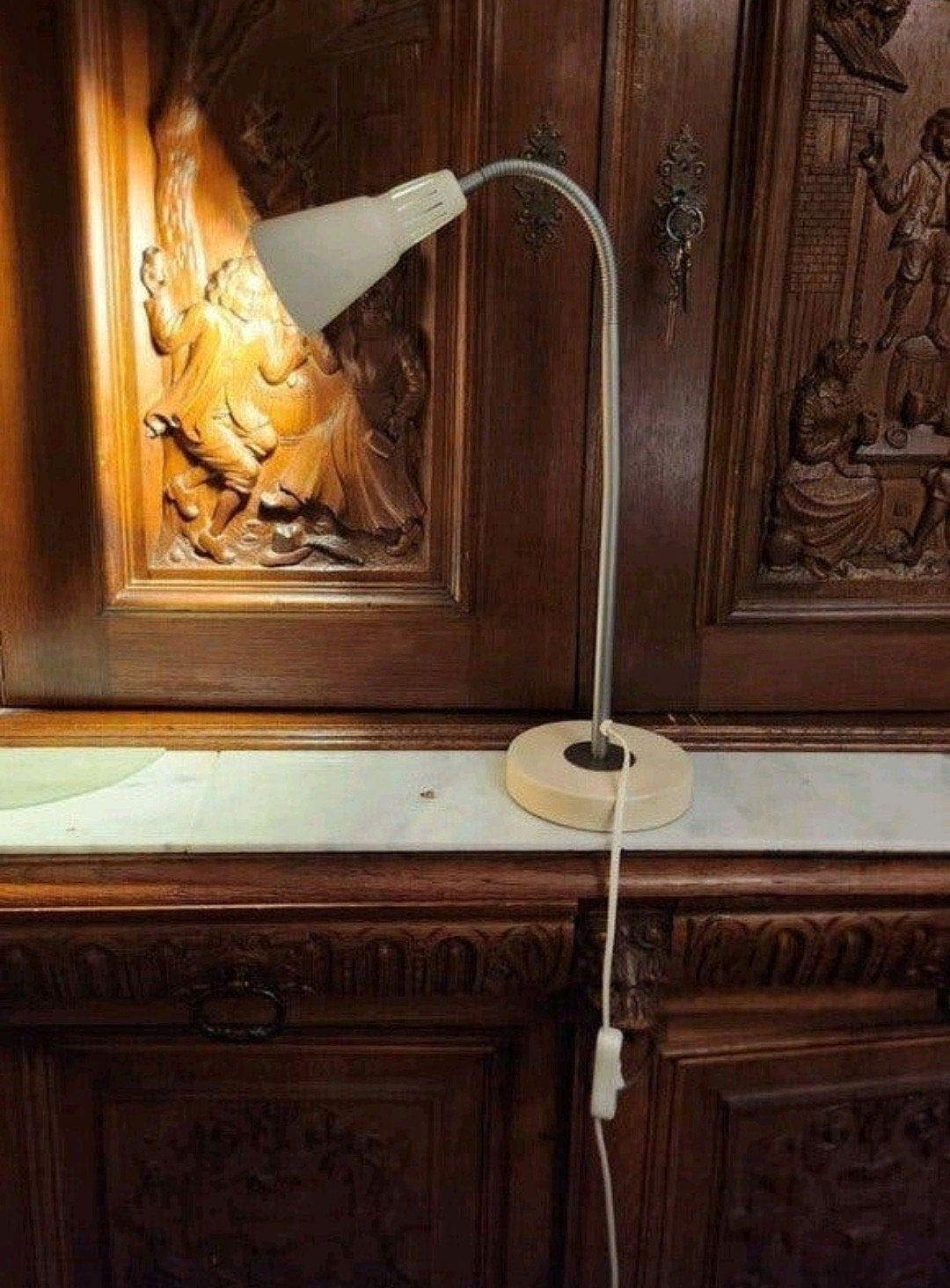 IKEA Kvart table lamp
De lamp is goed werkende., Ophalen of Verzenden