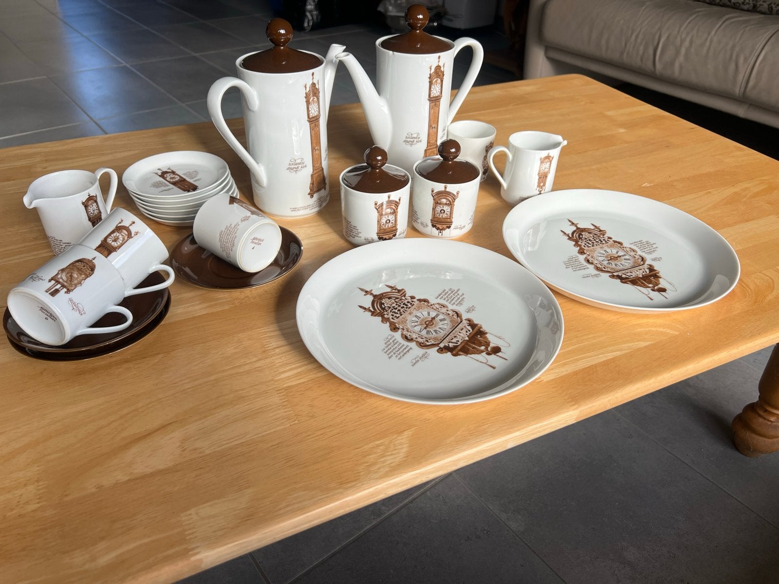 Mitterteich Porzellan Servies met Klokmotief, Ophalen