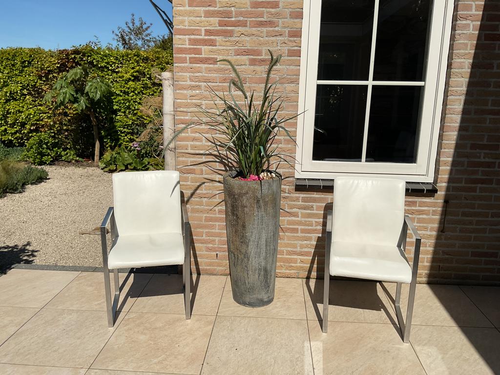 Hoge granieten tuinpot 91 cm ., Tuin en Terras, Ophalen of Verzenden, Gebruikt, Wicker