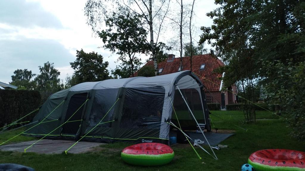 Outwell 6-persoons familietent met luchtkanalen., Ophalen, Gebruikt, Tot en met 6