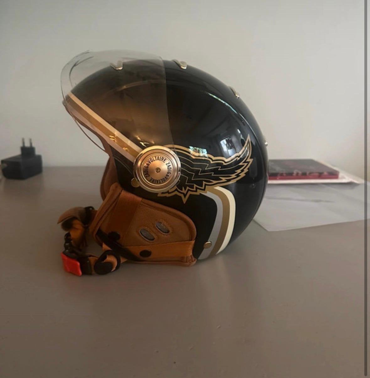Zadig&Voltaire Wing Breaker helm, Ophalen of Verzenden, Zo goed als nieuw, Small