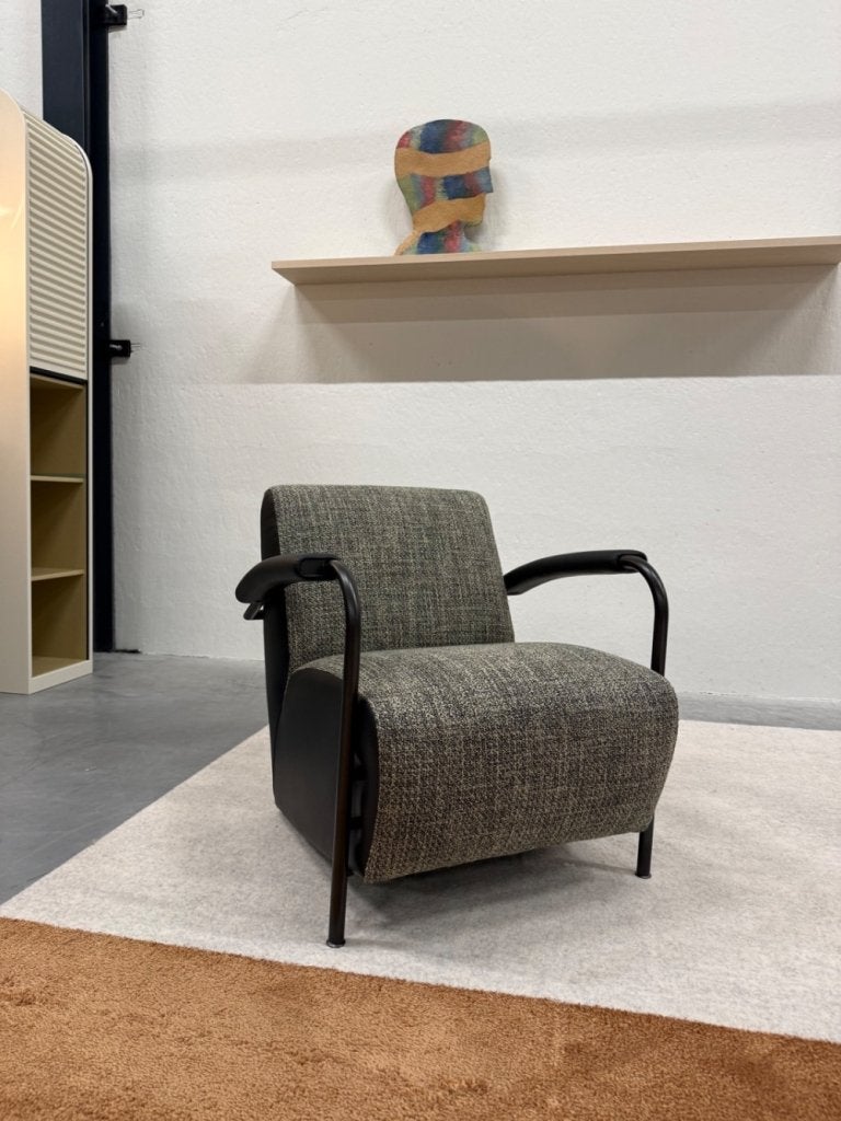 Nieuw Leolux Scylla fauteuil Migo stof design stoel, Huis en Inrichting, Leolux, Info@leolux.nl, Nieuw, 75 tot 100 cm