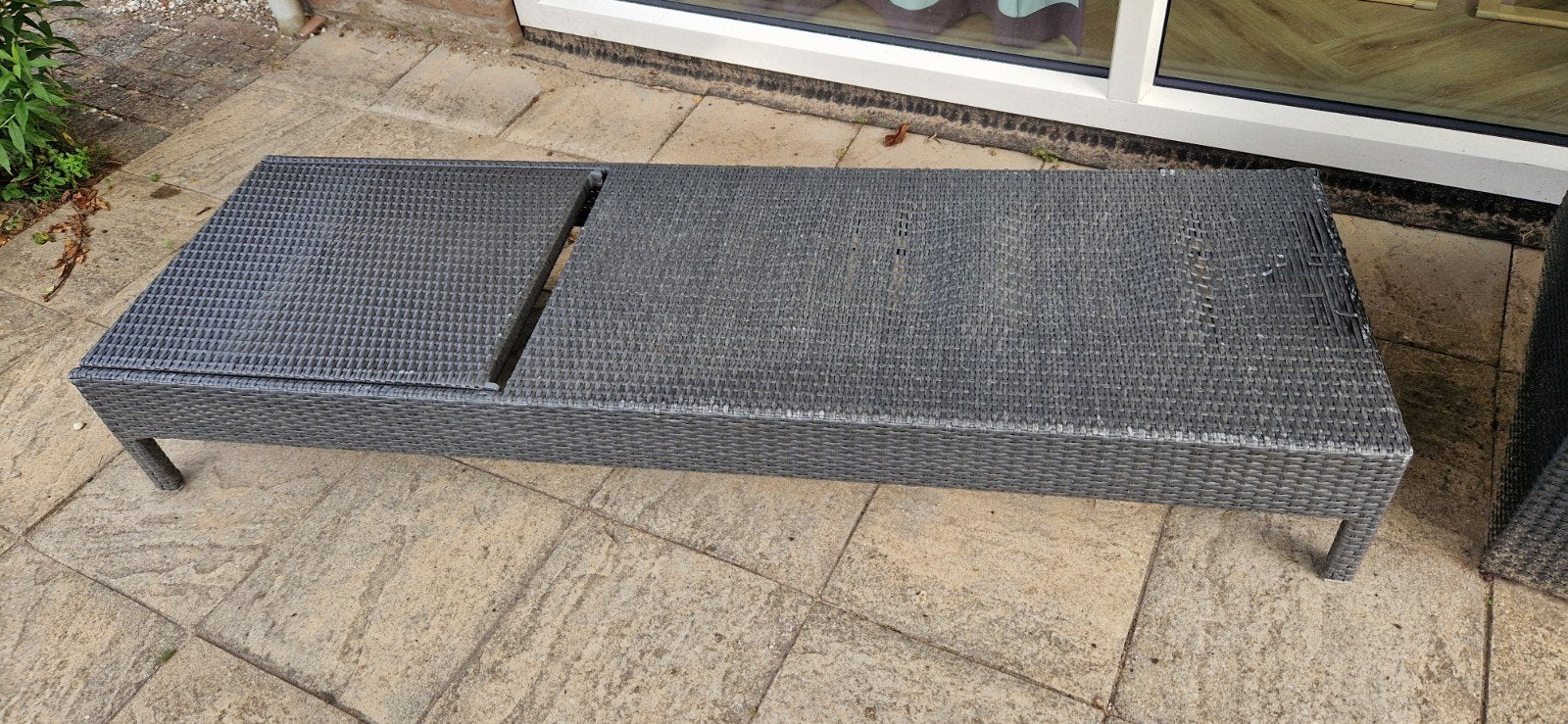 GRATIS Ligbed, wicker (met bijpassend kussen, antraciet), Tuin en Terras, Tuinbanken, Ophalen, Gebruikt, Wicker