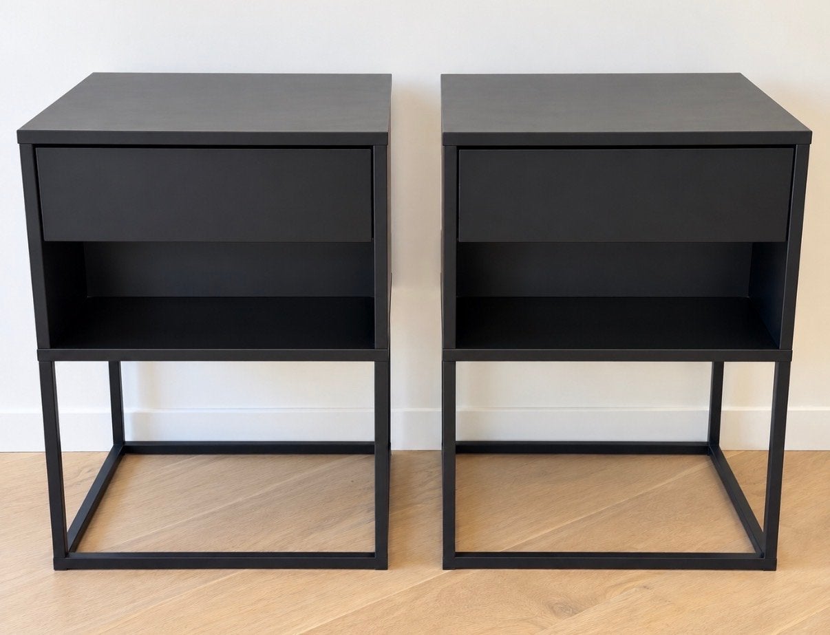 2 gebruikte IKEA nachtkastjes - Zwart, Ophalen, Gebruikt, Minder dan 45 cm, Metaal of Aluminium