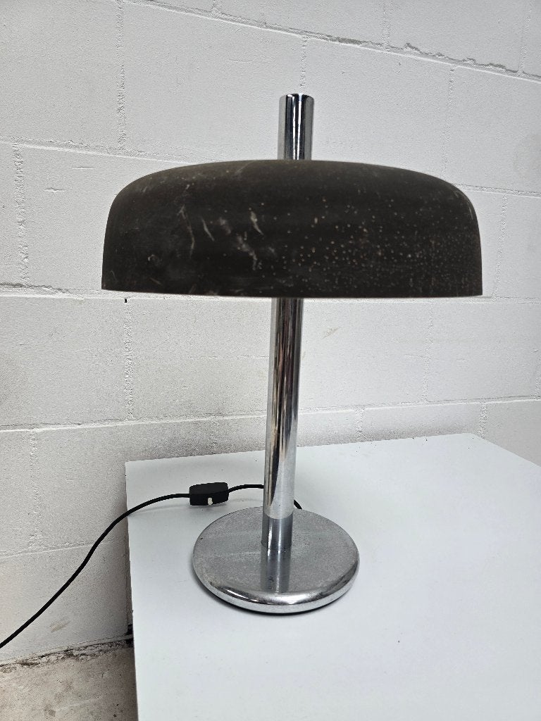 Hillebrand tafellamp model 7604-311, Ophalen
