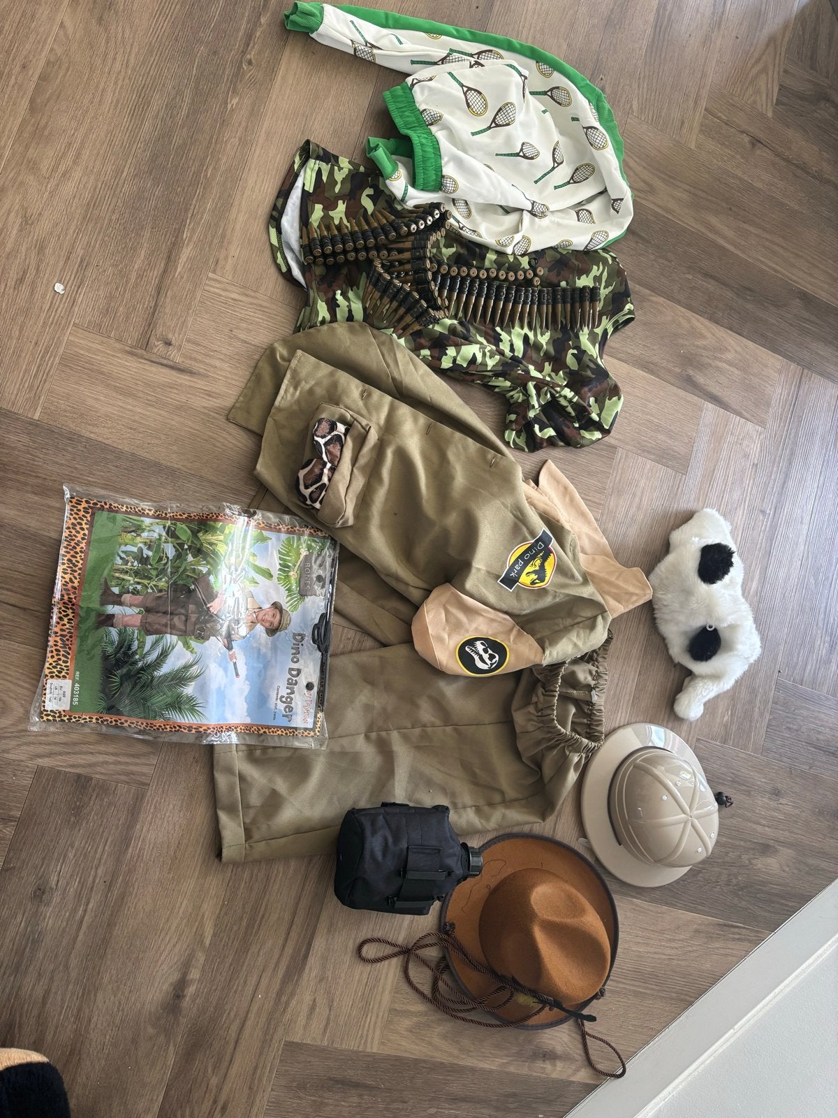 Verkleedkleding Kinderen Maat 164: Dino, Leger & Tennis met, Kinderen en Baby's, Carnavalskleding en Verkleedspullen, Ophalen of Verzenden