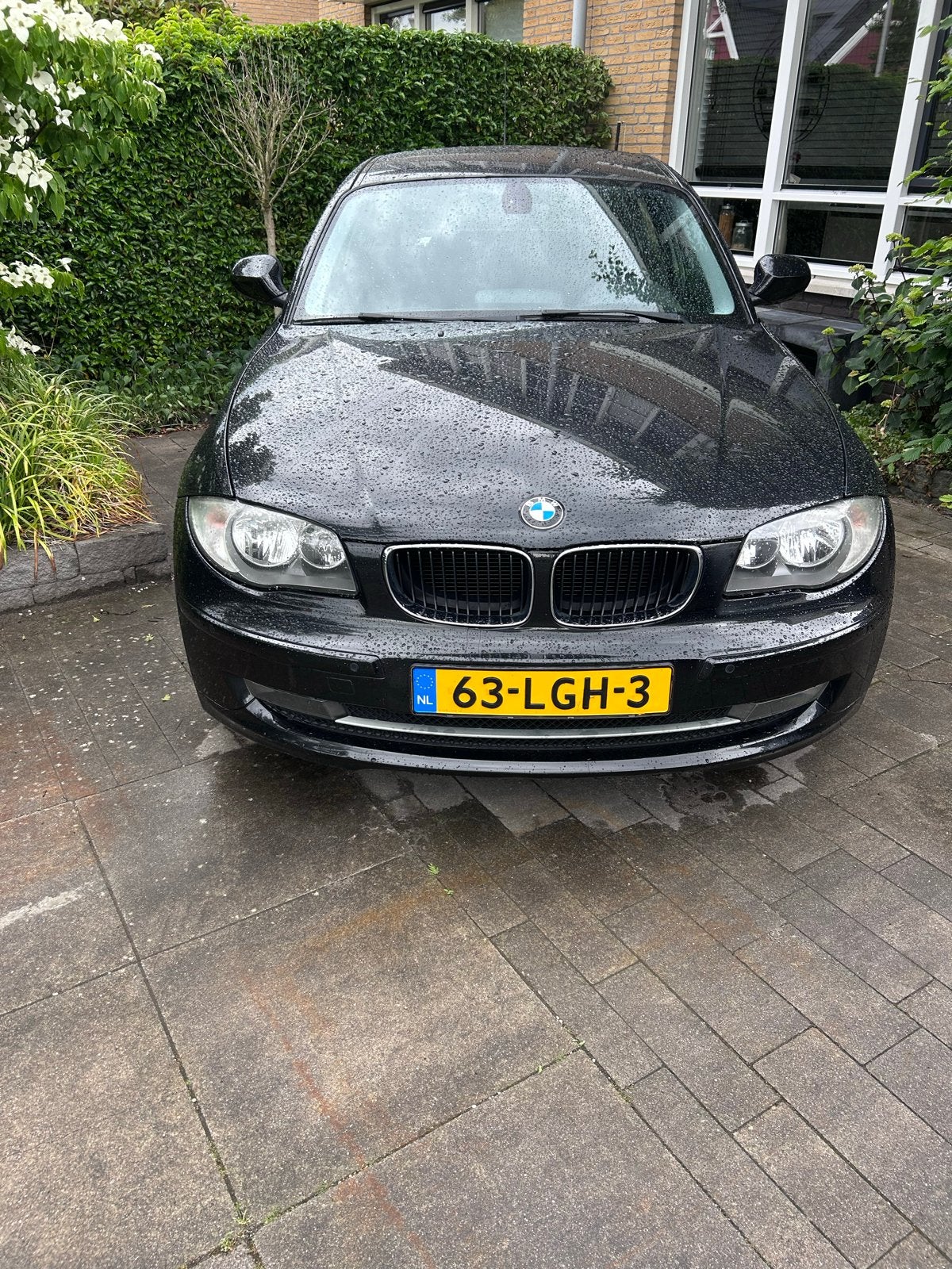 BMW 1-Serie 2.0 118I 5DR incl winterbanden!, 1-Serie, Achterwielaandrijving, 1995 cc, Zwart