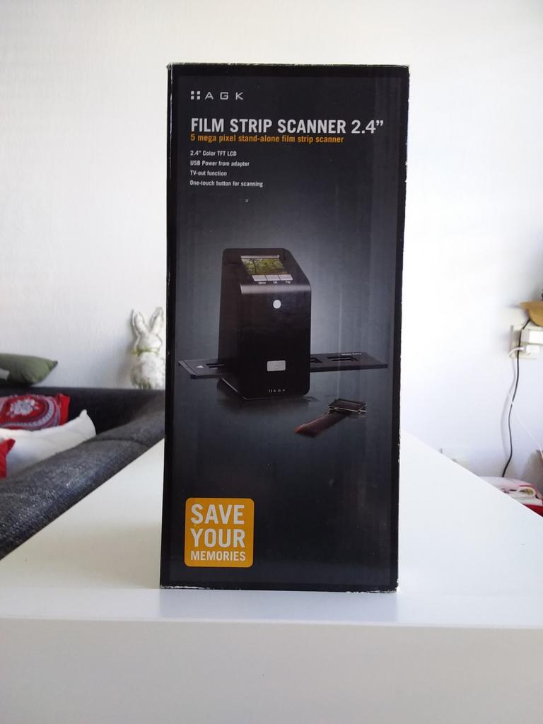 AGK Film Strip Scanner 2.4" - Nieuw in doos, Computers en Software, Scanners, Ophalen, Nieuw, Diascanner, AGK