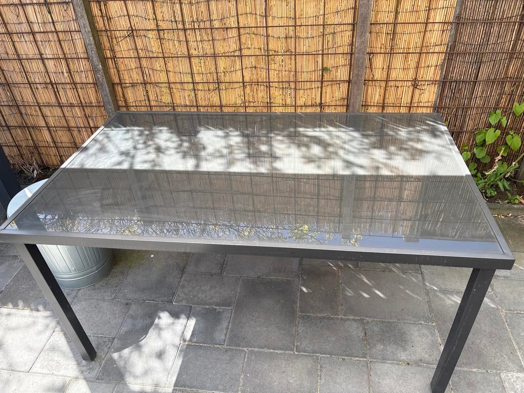 Moderne tuintafel met glazen blad. T.e.a.b!, Ophalen, Gebruikt, Rechthoekig, Metaal