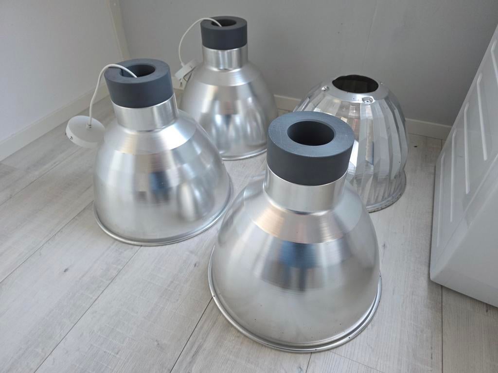 4 Oude Fabriekslampen - 2 Klaar voor Gebruik, Huis en Inrichting, Lampen | Hanglampen, Gebruikt, Ophalen of Verzenden, Minder dan 50 cm