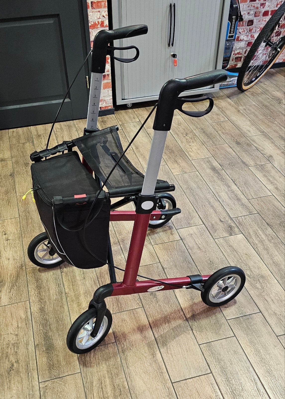 Rehasense Server Rollator, Ophalen, Lichtgewicht