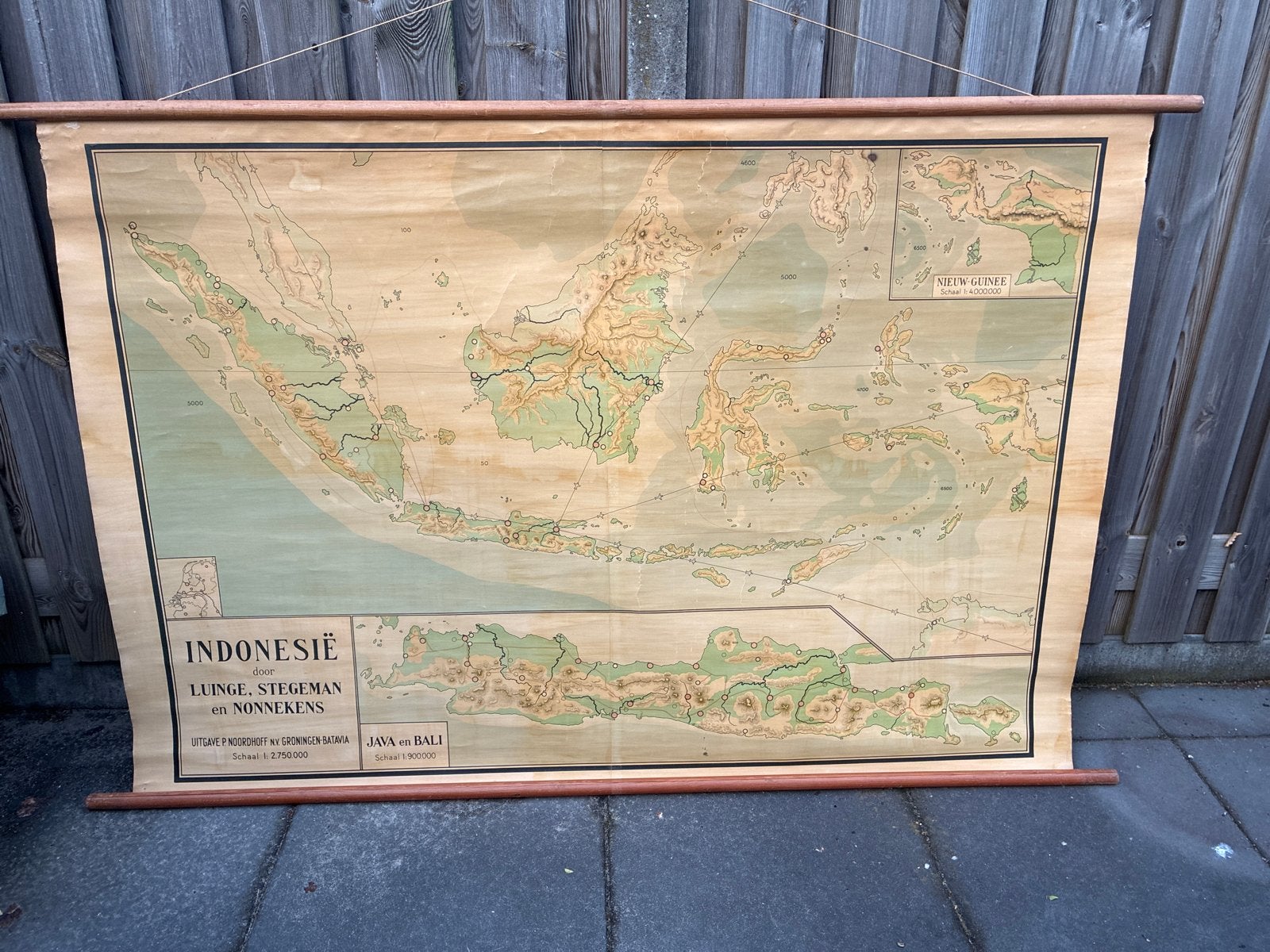 Vintage schoolkaart Indonesië door Luinge, Stegeman en Nonne, Gelezen, Overige gebieden, Ophalen of Verzenden, Landkaart